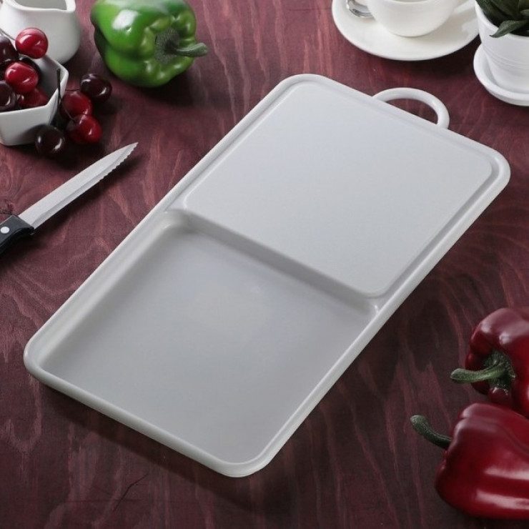 Tabla de tocat cu rezervor si cutit in set Chop Block