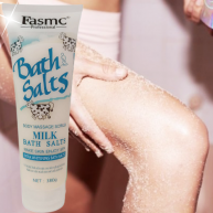 Scrub de corp cu sare 380gr Milk Fasmc