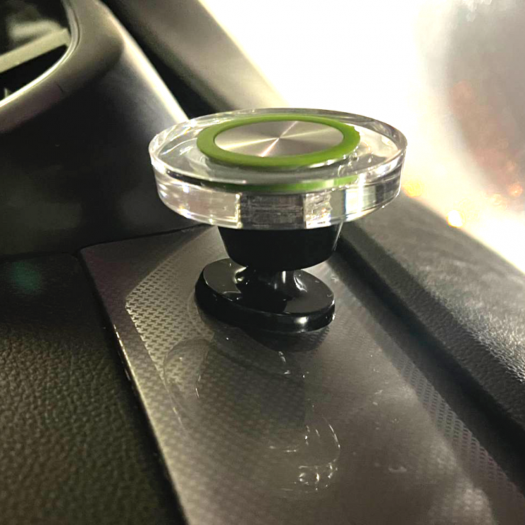 Suport auto pentru telefon cu magnet Ezra — fotografia 3