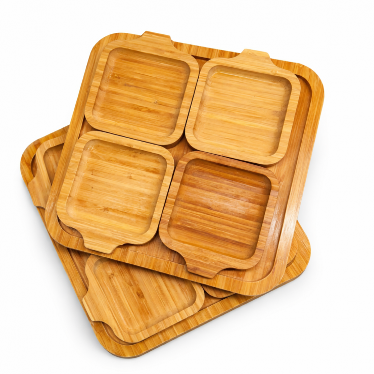Platou compartimentat din bambus, set 1+4, 23,5 × 23,5 cm